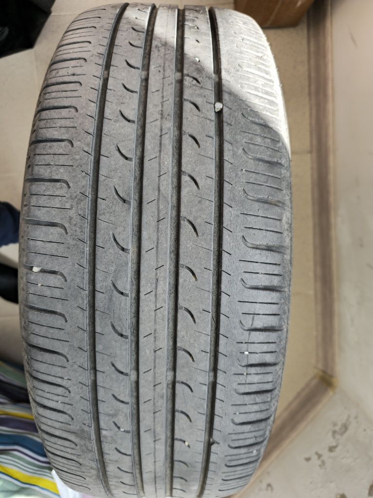 Продам летнюю резину,Goodyear EfficientGrip Performance