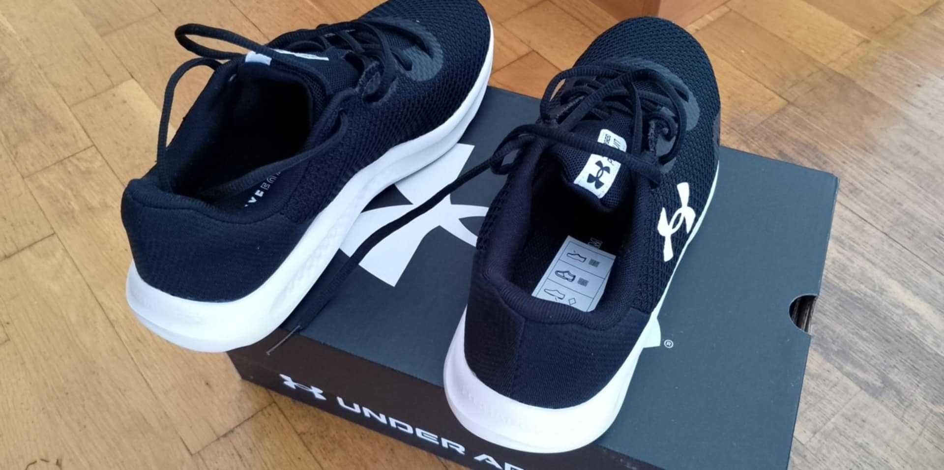 Спортни обувки CHARGED PURSUIT 3 Under Armour