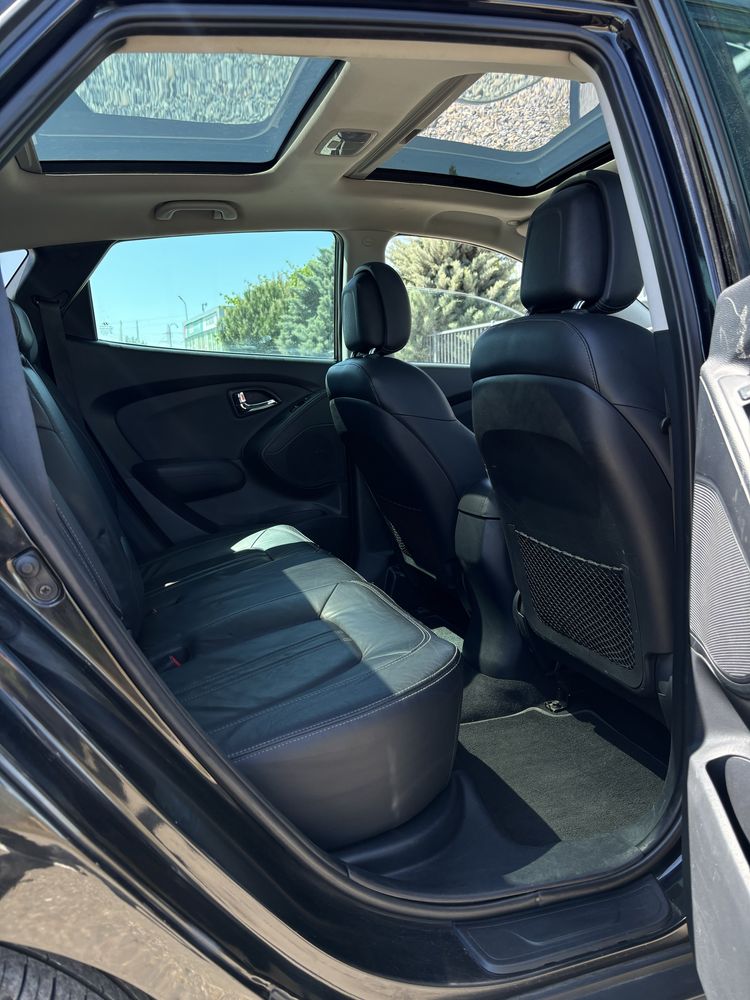 Hyundai IX35 4X4 Euro 5 Automat 2.0 D 184 CP Piele Panoramic Keyless