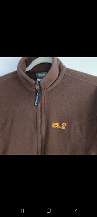 Vând polar Jack Wolfskin