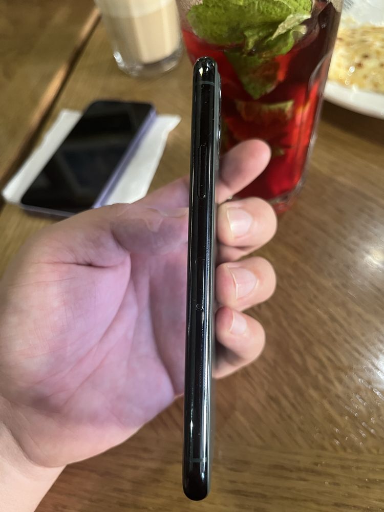 Iphone 11 pro (256) 75