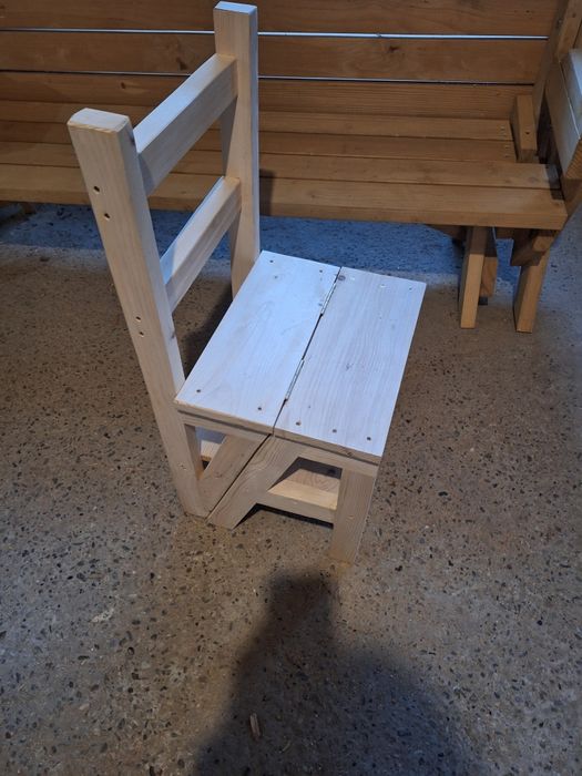Scaun/Taburet 2 în 1 din Lemn Masiv -  Se transformă în Scară/Etajera!
