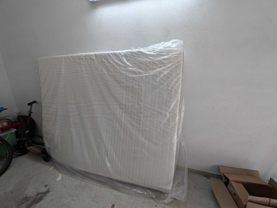 Ikea матрак, твръд