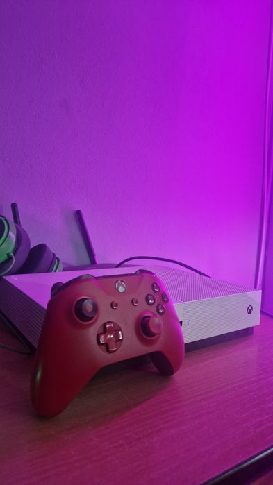 XBOX ONE S 500gb