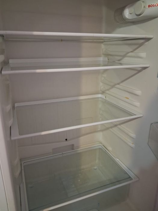 Frigider BOSCH, in perfecta functiune