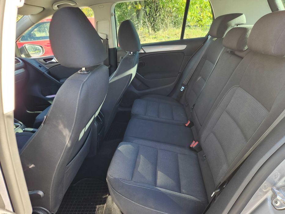 Продавам VW Golf 1.6 TDI
