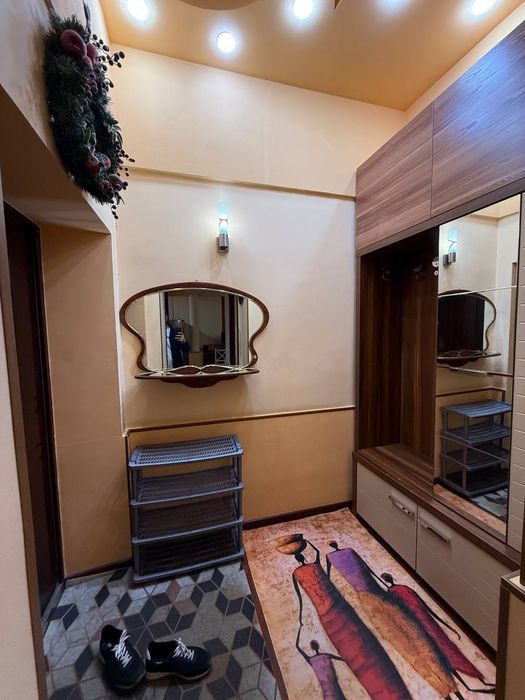 Квартира лабзак 2/4/4,50 м2,цена 68000 у.е