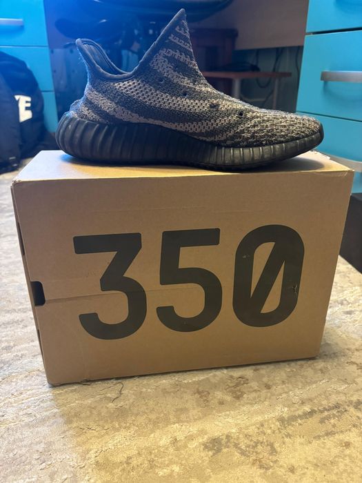 Yeezy boost sply 350 v2 beluga carbon