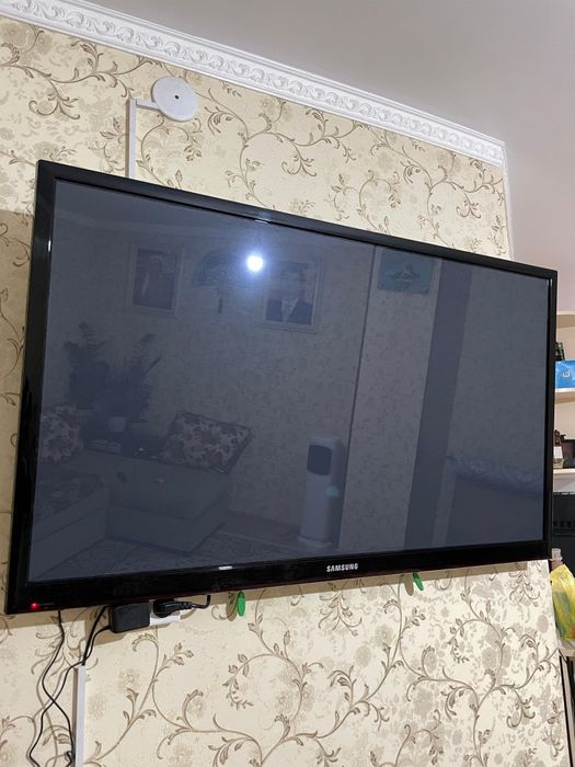 Срочно продаётся б/у телевизор