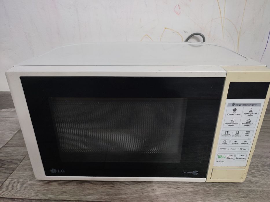 Продам микроволновая печь LG
