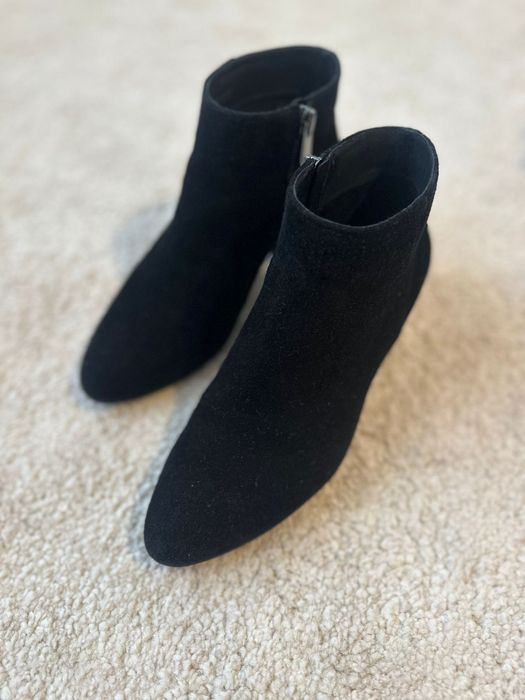 Vând botine  cu toc What For