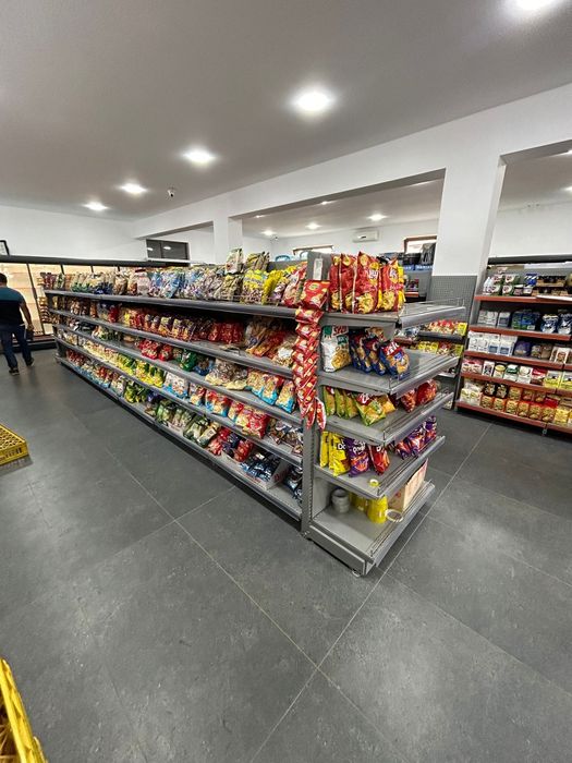 Rafturi pentru magazin Mega Image