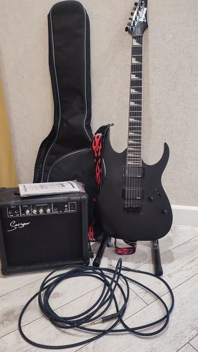 Электрогитара Ibanez (япония), усилитель,чехол, подставка
