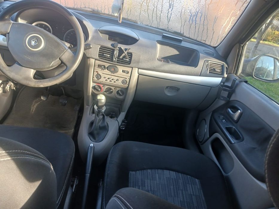 Renault symbol 1.2 Gpl 2011