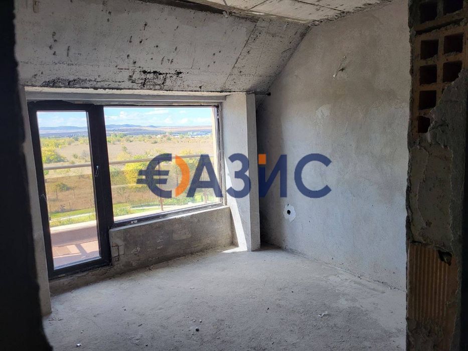 Мезонет, 150 кв. м. в жилищна сграда, без такса поддръжка, кв. Черно