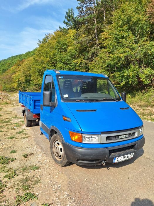 Vând iveco daily basculabil cu macara 35c13