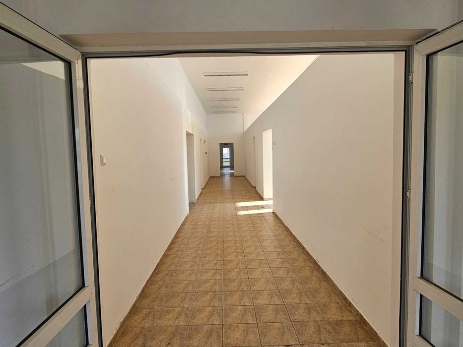 Hala industrială, de închiriat