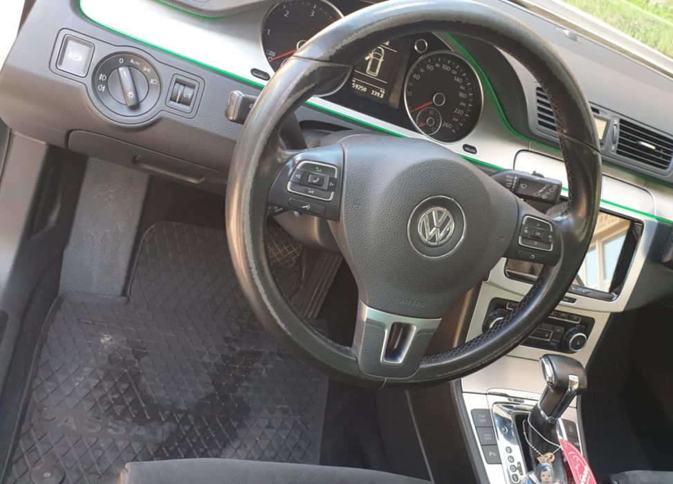 Vw Passat b6 2010 2l 170 / schimb cu ceva pe benzina + diferenta !