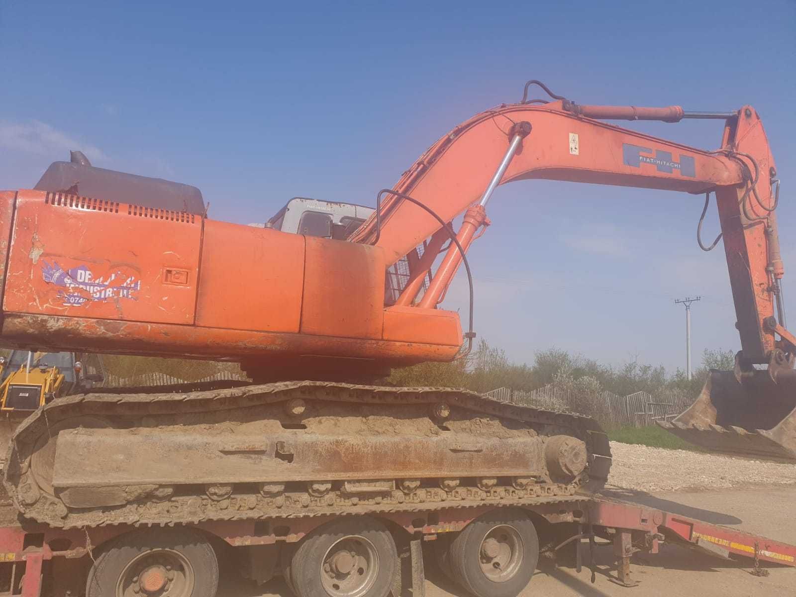 Dezmembrez Excavator Fiat Hitachi EX255