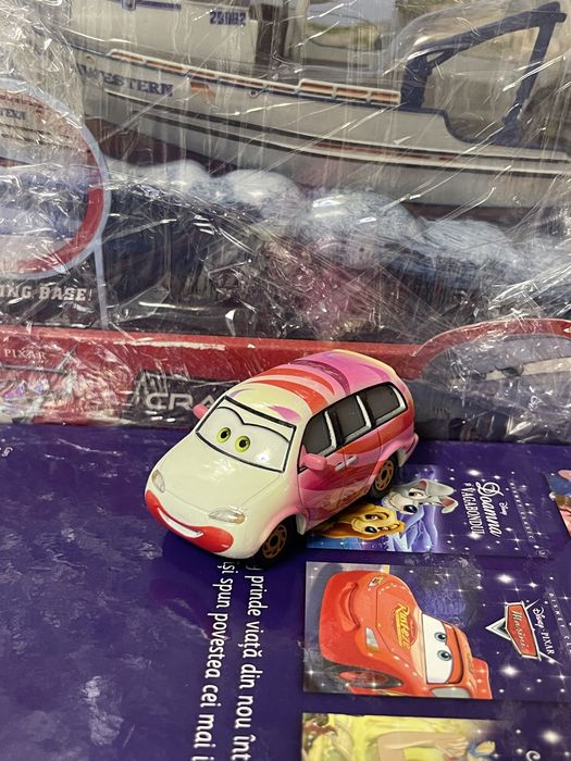 Cars disney Claire Gunz’er
