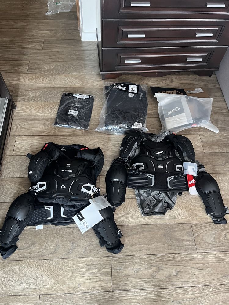 Ризници neck brace Leatt екип Raven