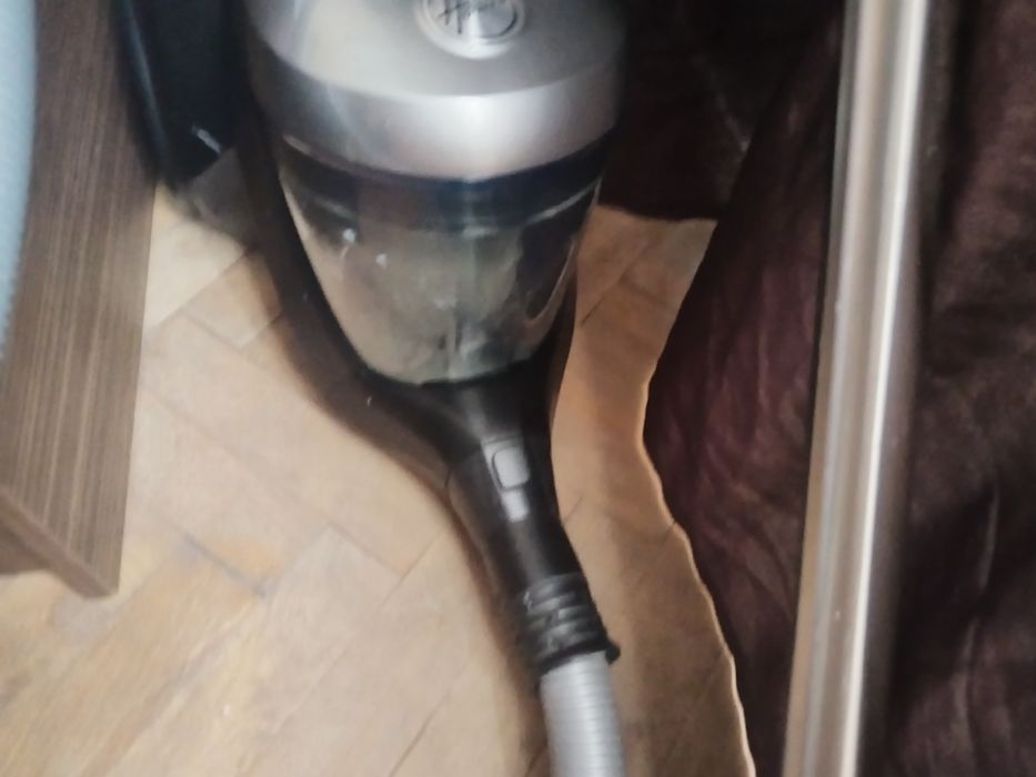 Продавам 2 броя прахосмукачки