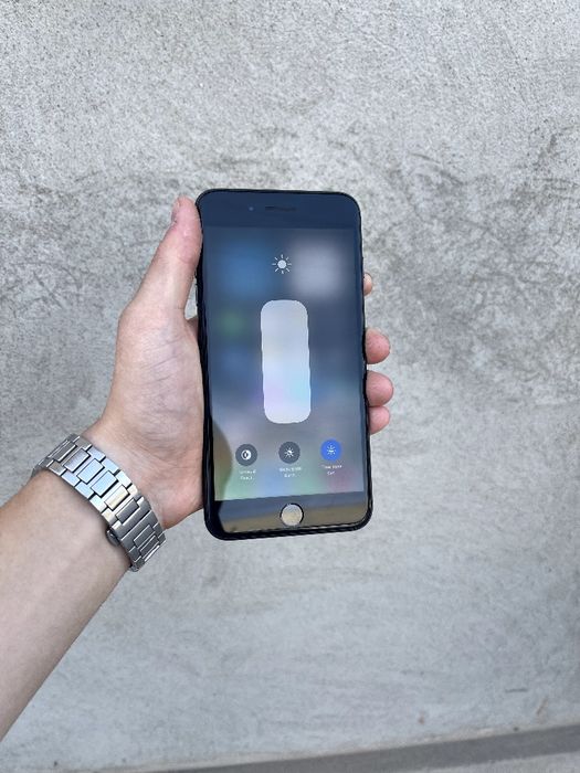 iPhone 8Plus ideal sroochna