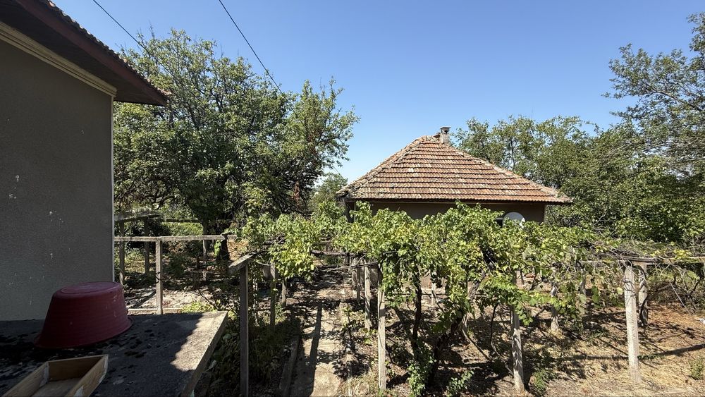 Продава се Къща в с. Долни Вадин, Област Враца - 150 кв.м за 85 €/кв.м - Снимка #11