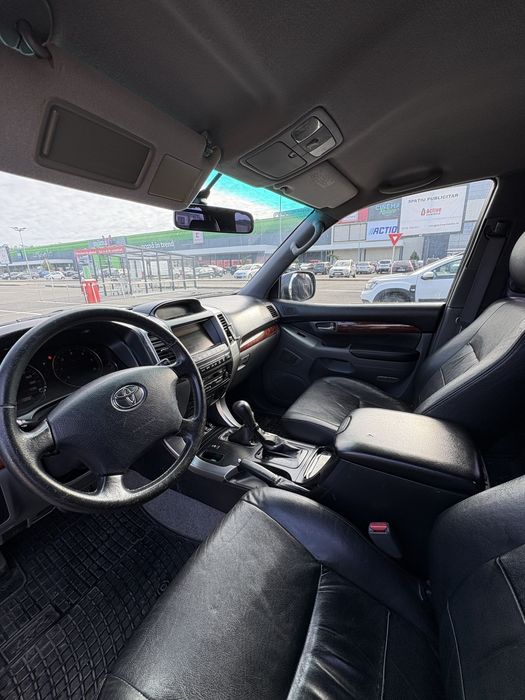 Toyota Land Cruiser 3 usi autoutilitara