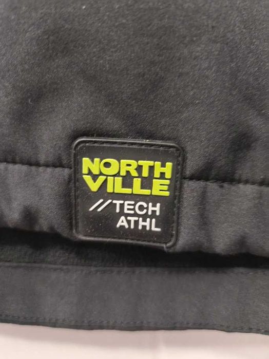 Непромокаемо яке р. 164, подоходящо за планина