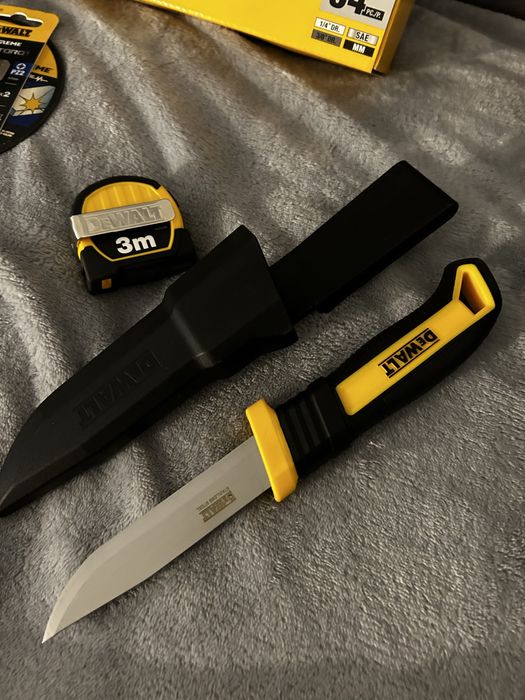 Cutit dewalt constructii