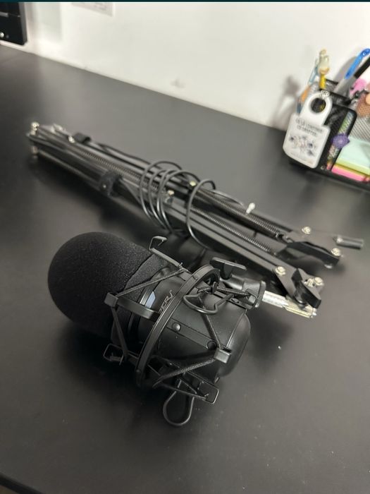 Microfon gaming hyperx solocast + brat