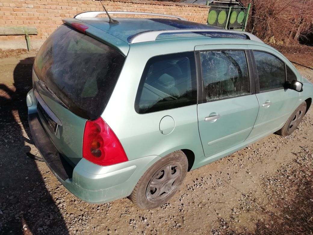 Пежо 307 sw 2002 2.0 HDI 90 hp Peugeot панорама теглич