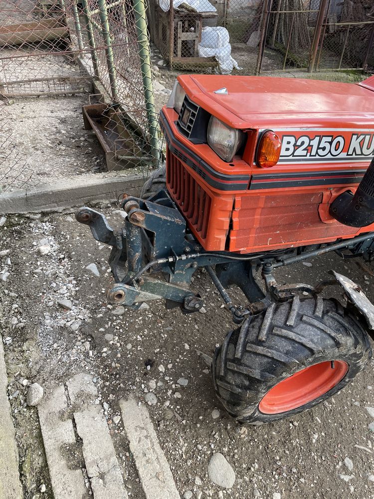 Tractor japonez Kubota B2150 4x4 24cp