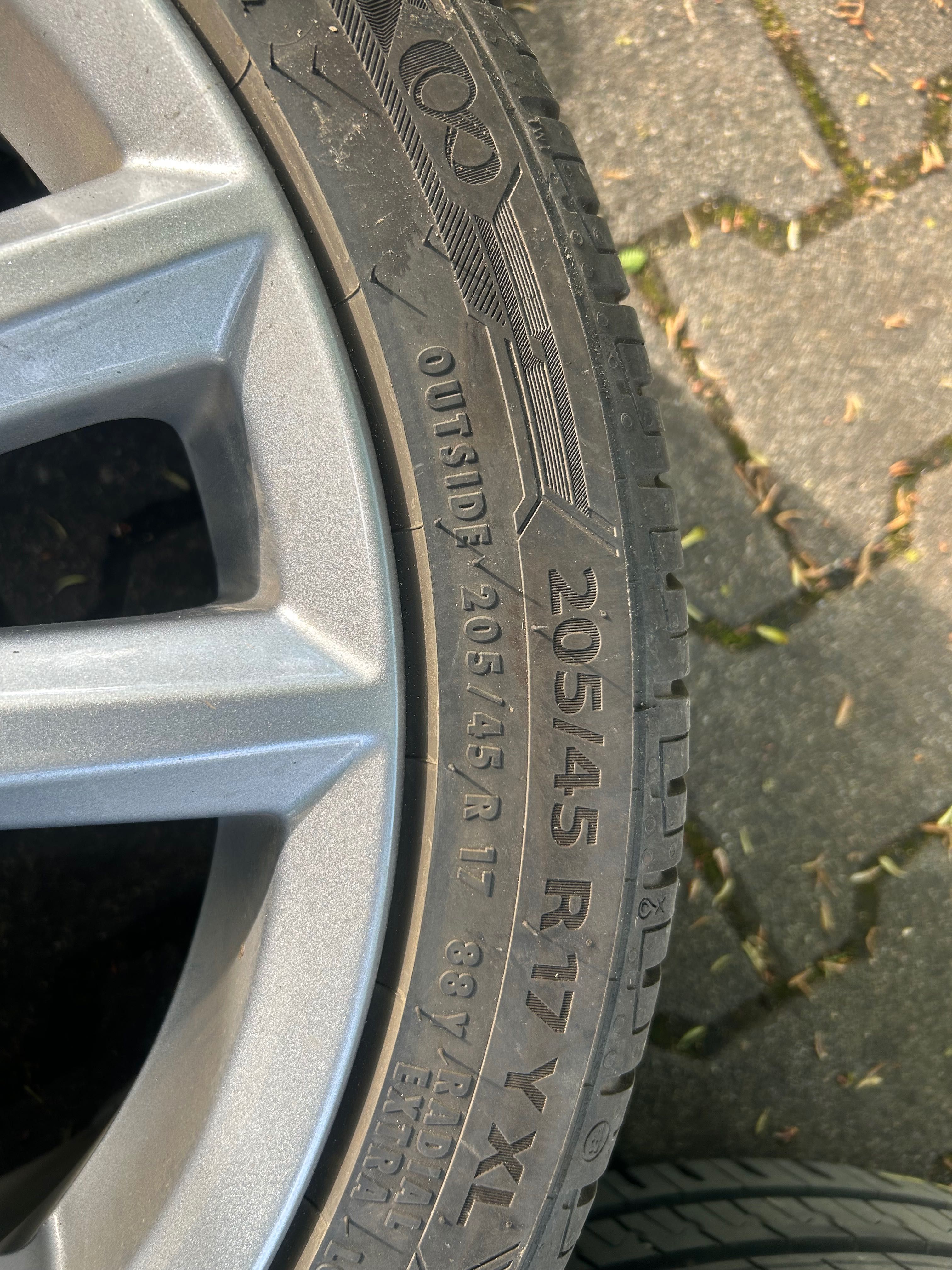 Алуминиеви джанти с гуми 205/45/17 5х110