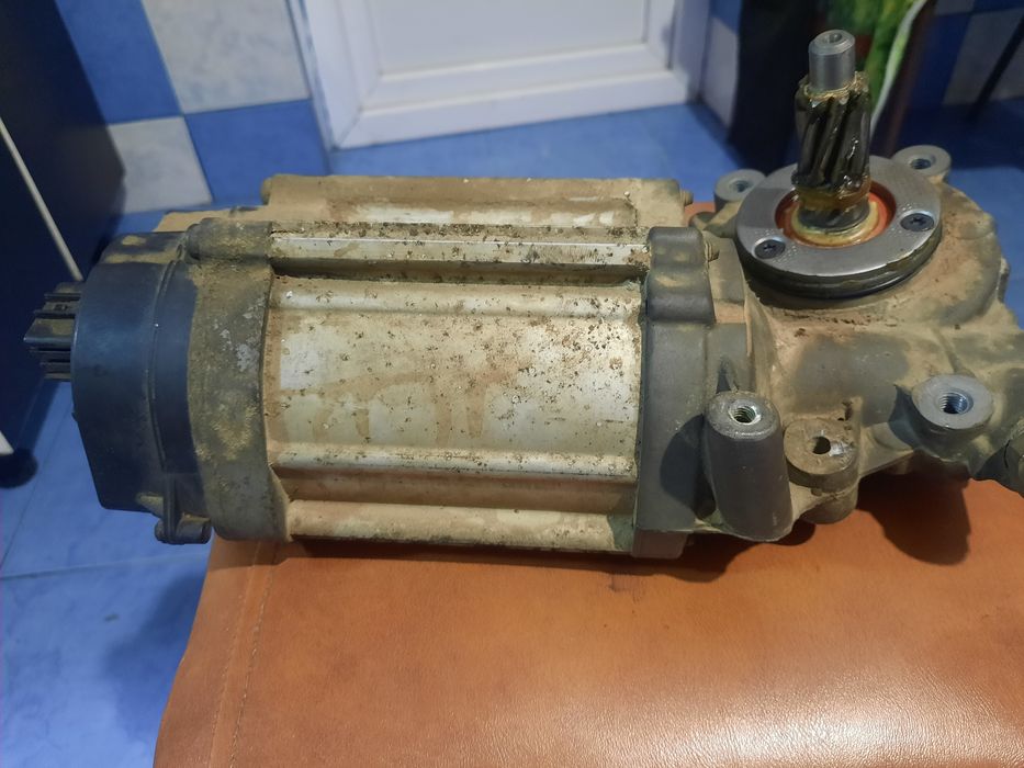 Vand  pompa electrica vw passat b6 golf 5