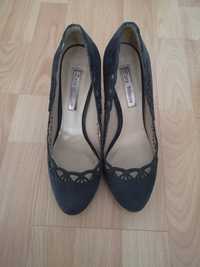 Pantofi dama Zara din piele intoarsa marimea 37