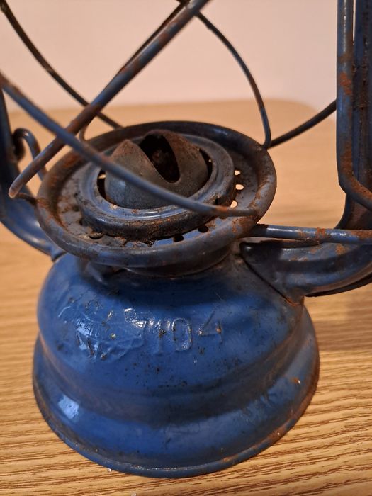 Lampa romaneasca veche, felinar vintage pe gaz/ulei/petrol lampant