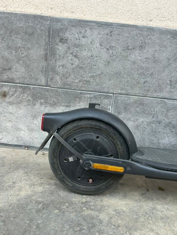 Електрическа тротинетка Segway Ninebot kick scooter F2