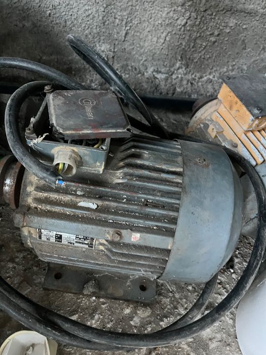 Ел двегатвл 3000 обората 5.5 кw