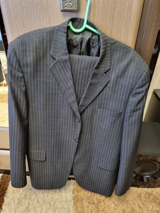 Продам мужской костюм