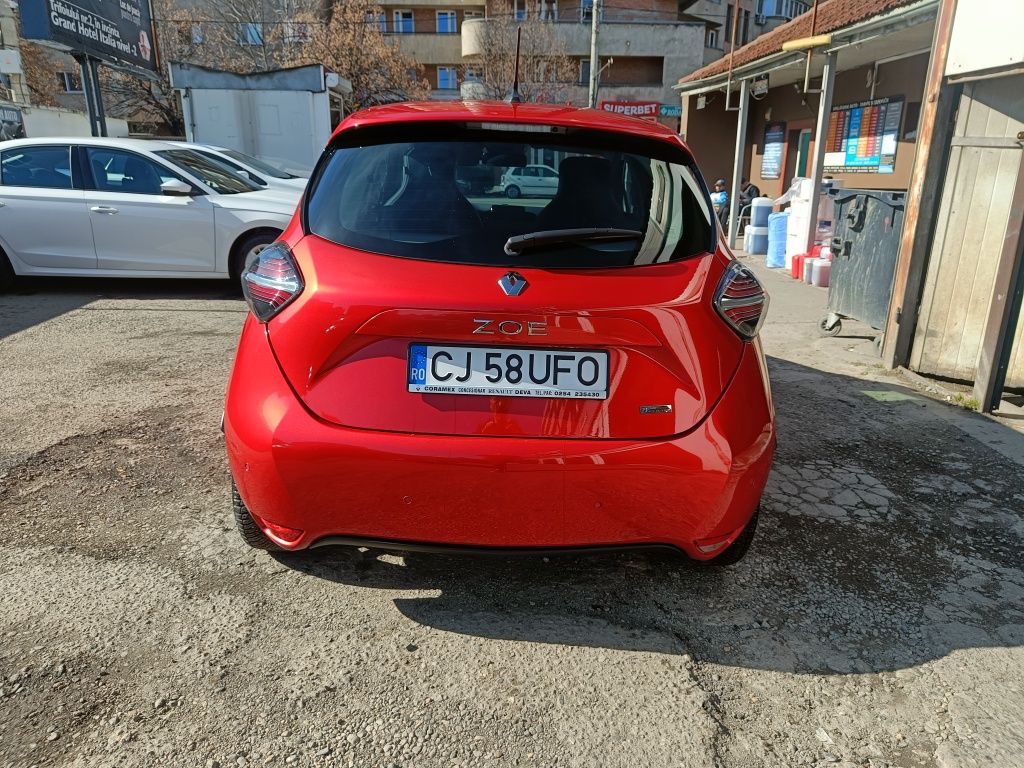 Renault Zoe Intens 50Kw 135CP garantie(schimb doar cu Toyota Yaris GR)
