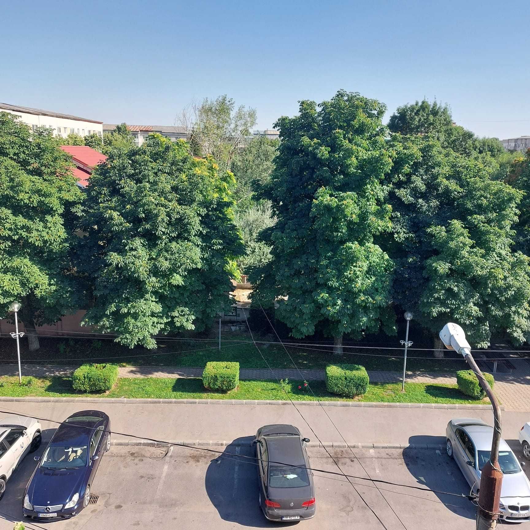 Apartament 4 camere, ultracentral, Rosiori de Vede | 79,65 mp utili