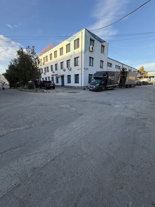 Inchiriez cladire birouri/hotel/clinica medicala 1000mp2 p+2