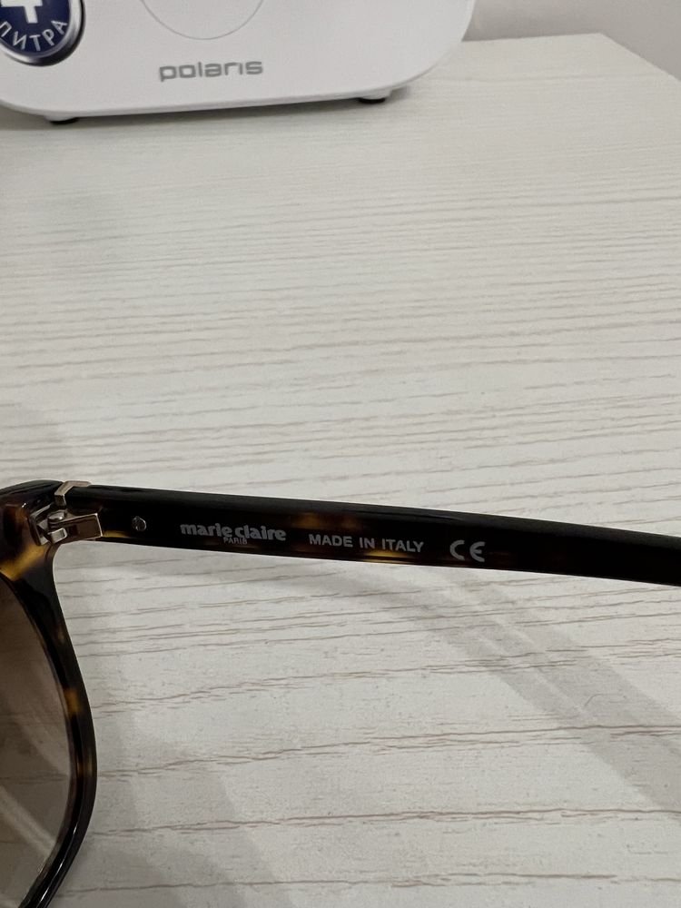 Солнцезащитные очки Marie Claire