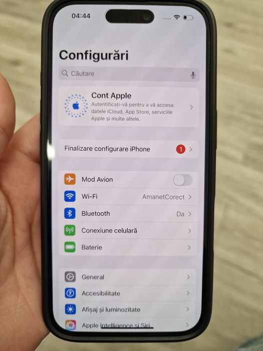 Vând iphone 16 simplu