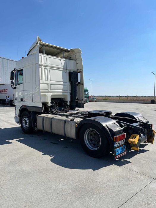 Cap tractor DAF XF 105  460 hp - 2011