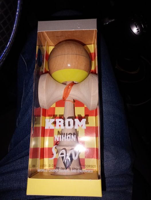 Kendama Krom Nihon Ichi
Kendama Krom Nihon Ichi
