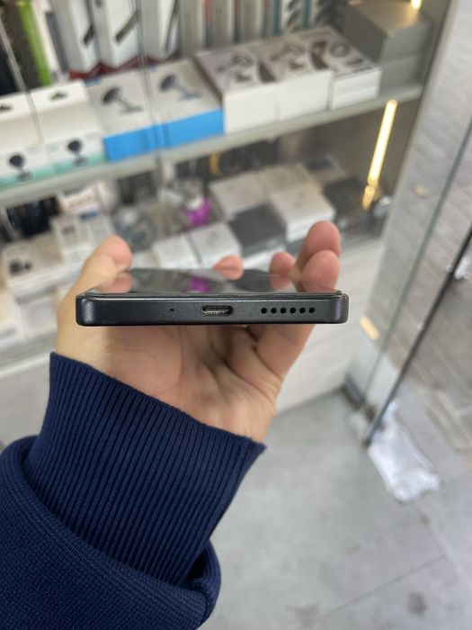 Redmi not13 pro 8/256 gb