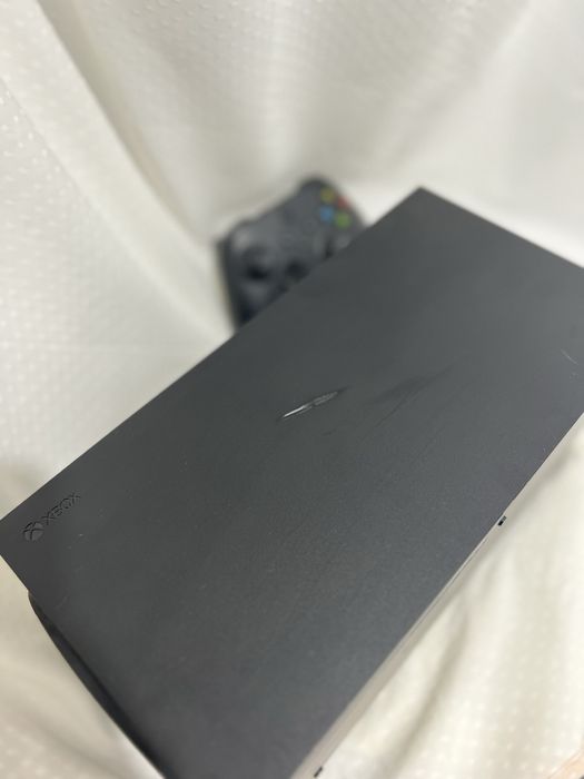 Продается xbox series x на 1 tb